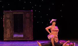 Klaipėdos koncertų salėje - „12 kėdžių“