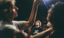 Senjorams - galimybė dalyvauti tarptautiniame šiuolaikinio šokio ir violončelių muzikos projekte