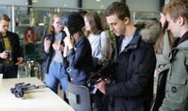 Atvirų durų diena policijoje vėl sukvietė būrius moksleivių