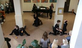 Jaunimo štrichas teatrui ir jo žmonėms