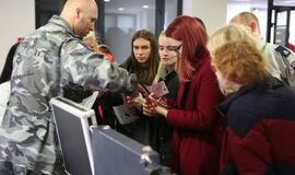 Atvirų durų diena policijoje vėl sukvietė būrius moksleivių