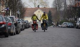 Klaipėdiečių poros kelionė dviračiais į Filipinus baigėsi netikėtai