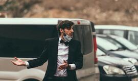 Feminizmo ir egzistencializmo paieškos teatre