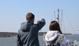 Nato laivų lankytojai