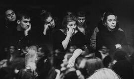 Feminizmo ir egzistencializmo paieškos teatre