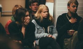 Feminizmo ir egzistencializmo paieškos teatre