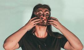 Feminizmo ir egzistencializmo paieškos teatre