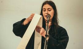 Feminizmo ir egzistencializmo paieškos teatre