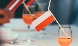 Feminizmo ir egzistencializmo paieškos teatre