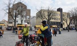 Klaipėdiečių poros kelionė dviračiais į Filipinus baigėsi netikėtai