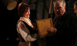 Išdalinti karalienės Luizės medaliai