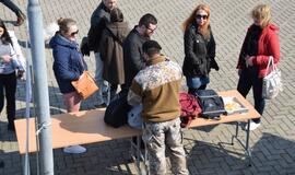 Nato laivų lankytojai