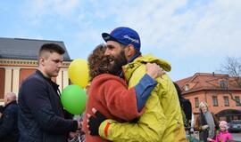 Klaipėdiečių poros kelionė dviračiais į Filipinus baigėsi netikėtai