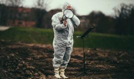 Feminizmo ir egzistencializmo paieškos teatre