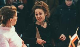 Feminizmo ir egzistencializmo paieškos teatre