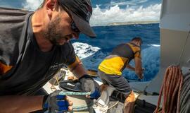 Karibų sezoną „Ambersail 2“ uždarė su trenksmu: aplenkė du šimtapėdžius konkurentus ir iškovojo Lietuvai sidabrą