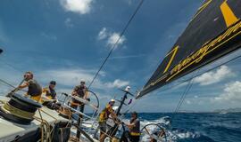 Karibų sezoną „Ambersail 2“ uždarė su trenksmu: aplenkė du šimtapėdžius konkurentus ir iškovojo Lietuvai sidabrą