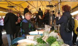 Koncertas Senajame turguje