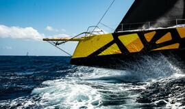 Karšta kova Antigvos buriavimo savaitėje: Lietuvos atstovai rungiasi dėl aukštesnės vietos lyderių trejetuke