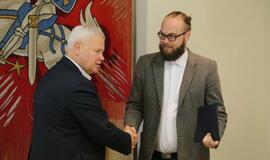 Meras pasveikino Lietuvos rankinio lygos čempionus