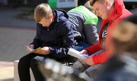 Klaipėdos jaunimas skaito knygas