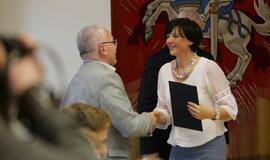 Meras pasveikino Lietuvos rankinio lygos čempionus