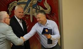 Meras pasveikino Lietuvos rankinio lygos čempionus