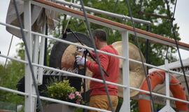 Meridianas išskleidė bures