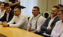 Meras pasveikino Lietuvos rankinio lygos čempionus