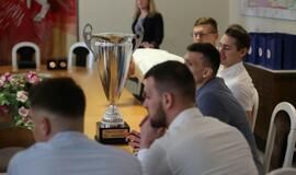 Meras pasveikino Lietuvos rankinio lygos čempionus