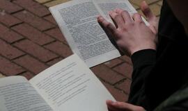 Klaipėdos jaunimas skaito knygas