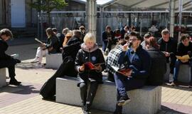 Klaipėdos jaunimas skaito knygas