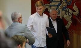 Meras pasveikino Lietuvos rankinio lygos čempionus