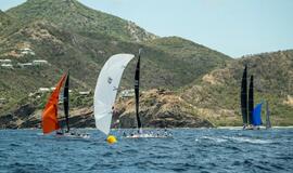 Karšta kova Antigvos buriavimo savaitėje: Lietuvos atstovai rungiasi dėl aukštesnės vietos lyderių trejetuke