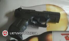 Grupuotė labai dideliais kiekiais vežė narkotikus