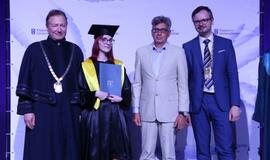 Įteikti diplomai Klaipėdos universiteto absolventams