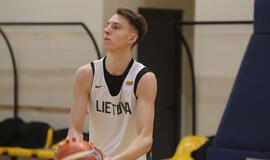 Arnoldas Kulboka NBA Vasaros lygoje pelnė 18 taškų