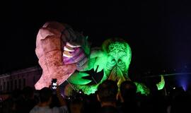 „Plasticiens Volants“ spektaklis "Perlas"Klaipėdos piliavietėje