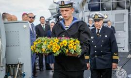 Jūra sužydėjo gėlėmis – pagerbti žuvusieji