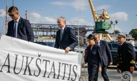 Jūra sužydėjo gėlėmis – pagerbti žuvusieji