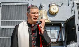 Jūra sužydėjo gėlėmis – pagerbti žuvusieji