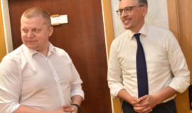 Apšmeižk, nes visuomenė šmeižtu tiki