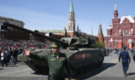 Išgirtoji rusiška „Armata“ pasirodė netinkama