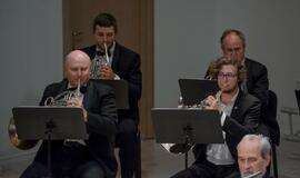 Klaipėdoje liejosi lūpinės armonikėlės trelės