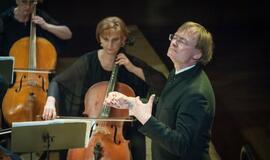 Klaipėdoje liejosi lūpinės armonikėlės trelės