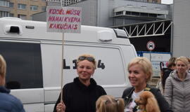 Už teisę gyventi be smarvės!