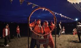 Antikvariniai kašpirovskio dantys“ pristato Indijoje filmuotą vaizdo klipą: „Dievas davė dantis, duos ir klipą!“