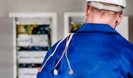 Bulvaras: Elektrikai gyventojams priminė, jog Vėlinės artėja