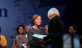 Metų mokytojo apdovanojimai