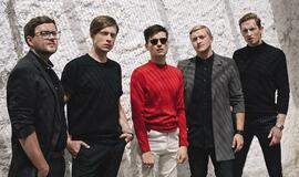 „Colours of Bubbles“: Atėjo laikas gitaroms, nutrintiems džinsams ir odinėms striukėms